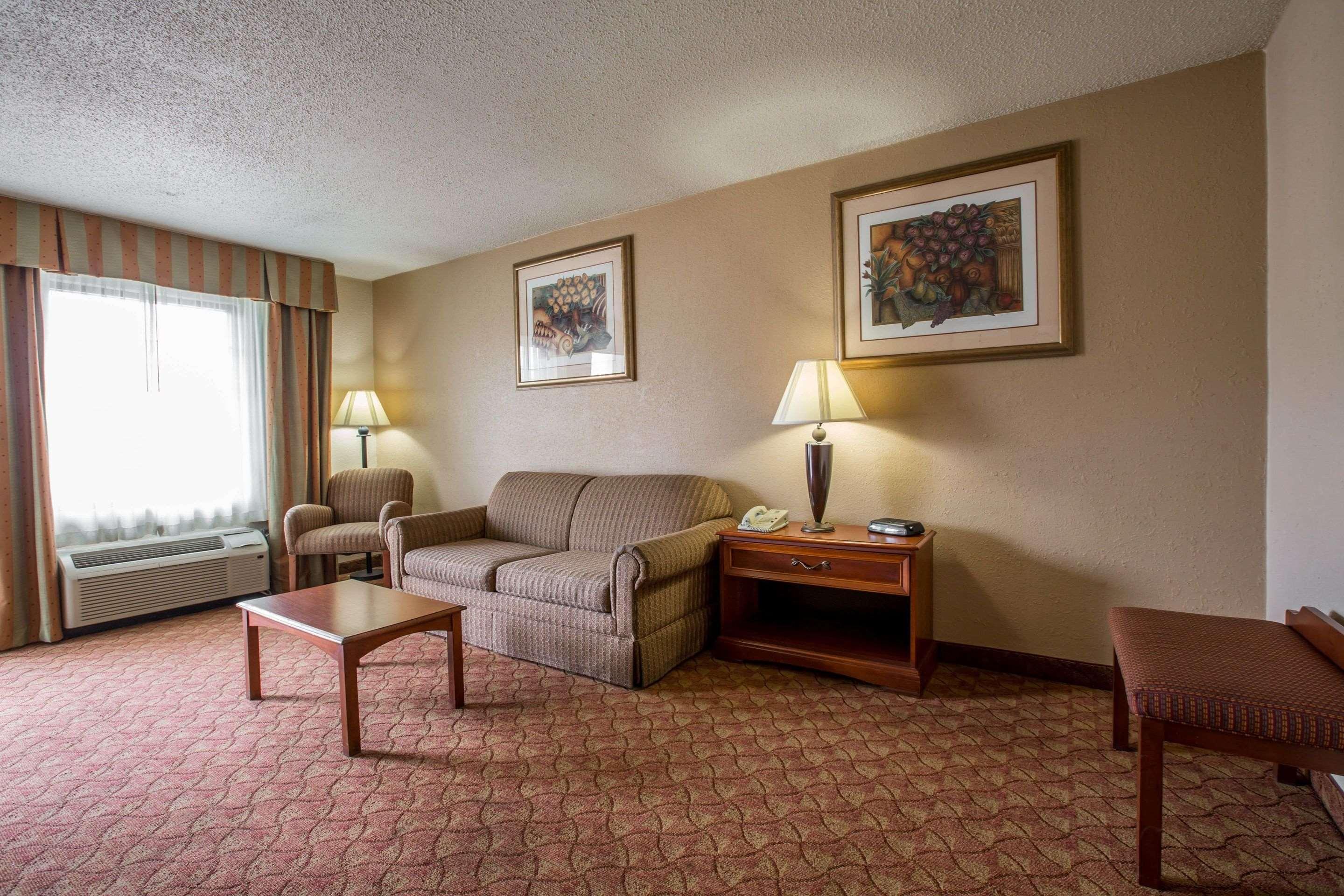 Quality Inn & Suites Hanes Mall Winston-Salem Kültér fotó